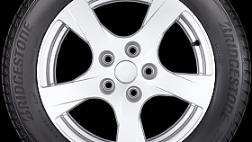 V�t�z test�: Goodyear Efficient Grip Performance 2