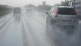 Aquaplaning. Co obn��, a komu hroz�?