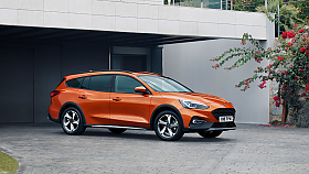 erstv prstky mezi automobilovmi pneumatikami