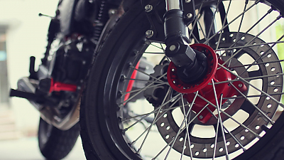 Jak vybrat pneumatiky na motorku